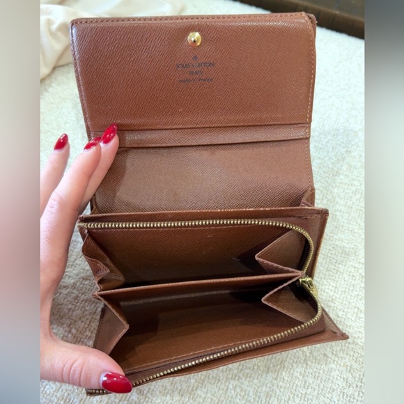 Louis Vuitton wallet - Picture 3 of 5